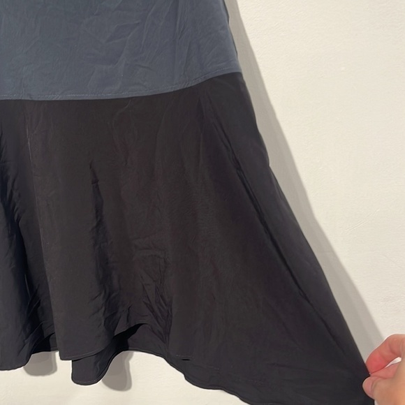 Lululemon Lab colour block shadow tank in grey/black - size 4 - Picture 9 of 10